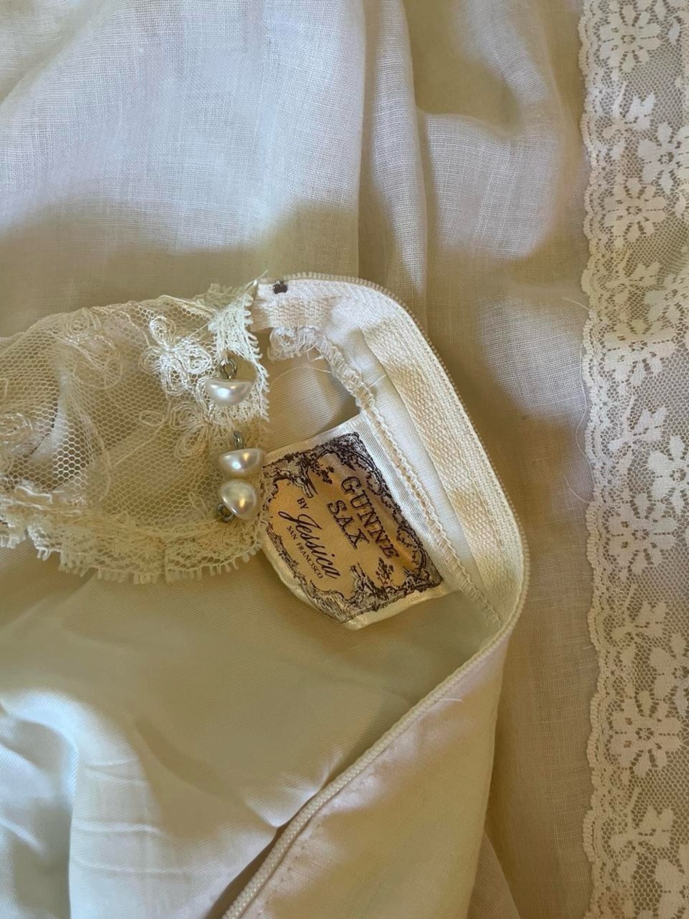 GUNNE SAX • 1970s ETHEREAL TRUE VINTAGE COTTON LACE PRAIRIE SUMMER WEDDING GOWN - Picture 7 of 11